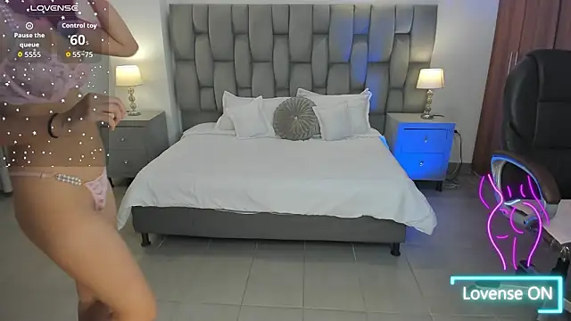 amara foxx online show from March 27, 2026, 6:42 pm