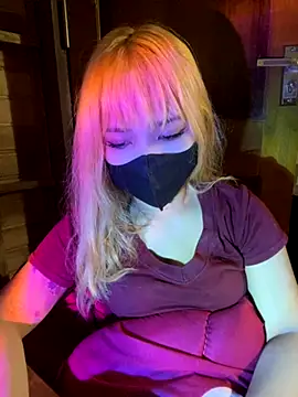 swallow-nice online show from September 22, 2025, 5:19 pm