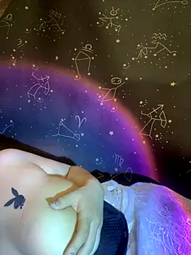 swallow-nice online show from September 25, 2025, 6:14 pm