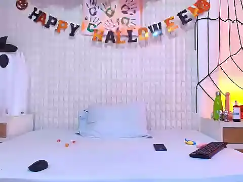 LuigiMarchetti online show from October 28, 2025, 8:19 pm