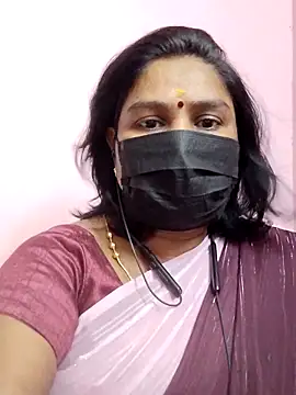 Snapshot of Tamil_Azhaghi25 chatting on June 9, 2026, 5:47 pm Tamil Azhaghi25 online show from June 9, 2026, 5:47 pm