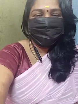 Snapshot of Tamil_Azhaghi25 chatting on November 29, 2025, 7:41 am Tamil Azhaghi25 online show from November 29, 2025, 7:41 am