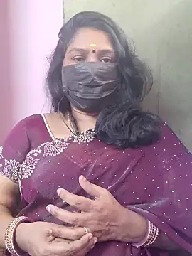 Snapshot of Tamil_Azhaghi25 chatting on December 4, 2025, 6:56 am Tamil Azhaghi25 online show from December 4, 2025, 6:56 am