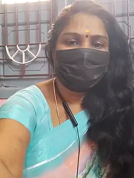 Snapshot of Tamil_Azhaghi25 chatting on November 6, 2025, 6:50 am Tamil Azhaghi25 online show from November 6, 2025, 6:50 am