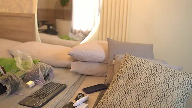 Snapshot of Tayler_Kim chatting on October 30, 2025, 7:00 pm Tayler Kim online show from October 30, 2025, 7:00 pm