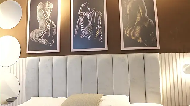 Snapshot of Tayler_Kim chatting on December 21, 2025, 4:19 pm Tayler Kim online show from December 21, 2025, 4:19 pm