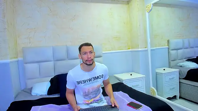 TyagoRoberts online show from September 29, 2025, 1:06 pm