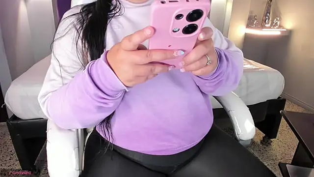 Miss Francheska online show from March 24, 2026, 11:54 am