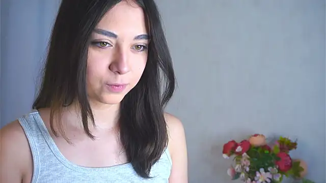 Snapshot of ElyseMangina chatting on February 9, 2026, 8:45 am ElyseMangina online show from February 9, 2026, 8:45 am