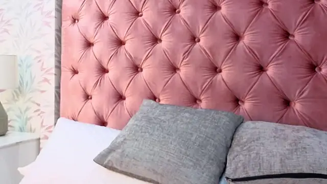 Snapshot of cherry_canndy_ chatting on October 28, 2025, 2:38 pm cherry canndy  online show from October 28, 2025, 2:38 pm