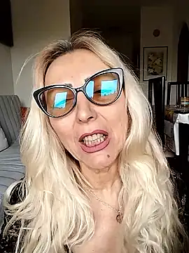 Snapshot of _sexyBLONDE46_ chatting on February 8, 2026, 11:08 am sexyBLONDE46 online show from February 8, 2026, 11:08 am