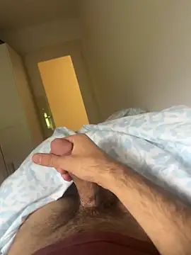 Snapshot of dino2603 chatting on September 22, 2025, 1:39 pm dino2603 online show from September 22, 2025, 1:39 pm