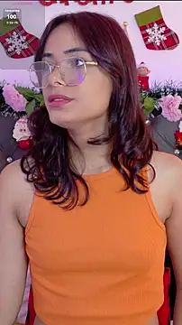 Im Lyan online show from December 5, 2025, 3:10 pm