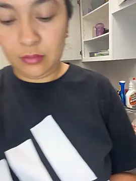 latina curvy22 online show from September 22, 2025, 9:43 pm