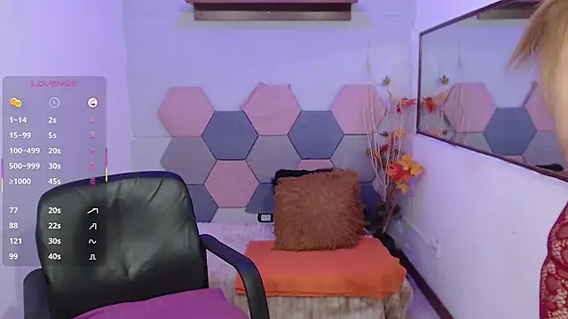 Snapshot of Ximena_Grant chatting on July 6, 2026, 11:39 am Ximena Grant online show from July 6, 2026, 11:39 am