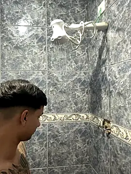 Snapshot of condenovin chatting on October 7, 2025, 9:49 pm condenovin online show from October 7, 2025, 9:49 pm