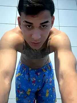 Snapshot of condenovin chatting on September 27, 2025, 12:39 am condenovin online show from September 27, 2025, 12:39 am