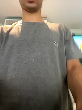 Snapshot of condenovin chatting on November 8, 2025, 12:31 pm condenovin online show from November 8, 2025, 12:31 pm