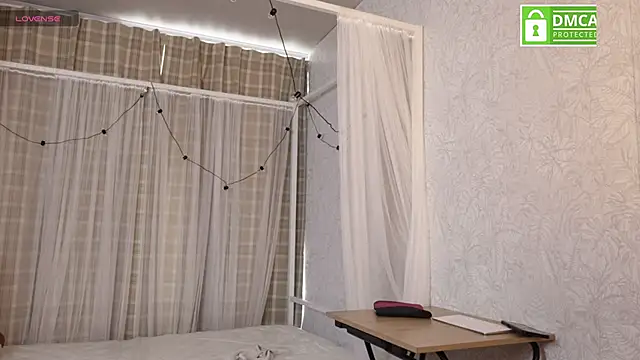 Snapshot of Mystic_blue chatting on November 15, 2025, 1:04 pm Mystic blue online show from November 15, 2025, 1:04 pm