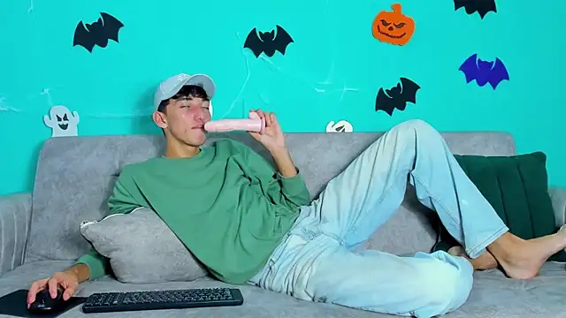 Snapshot of Maikol_Ortiz chatting on October 29, 2025, 1:10 pm Maikol Ortiz online show from October 29, 2025, 1:10 pm