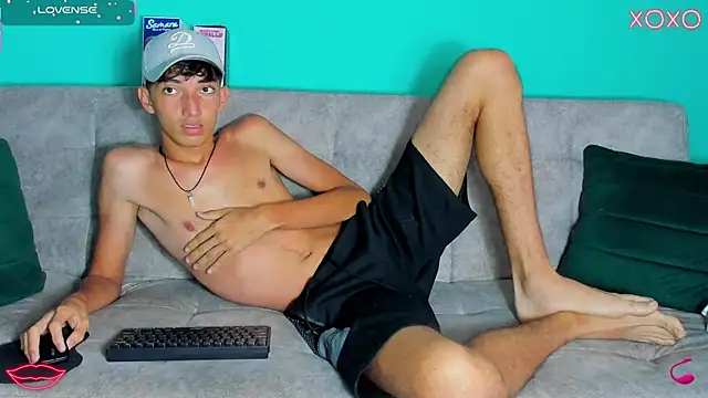 Snapshot of Maikol_Ortiz chatting on October 10, 2025, 12:39 pm Maikol Ortiz online show from October 10, 2025, 12:39 pm