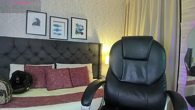 Snapshot of sophie__blare chatting on July 17, 2026, 7:00 pm sophie blare online show from July 17, 2026, 7:00 pm