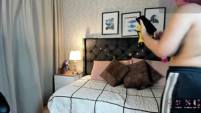 sophie  blare online show from March 22, 2026, 7:15 pm