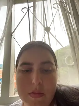 mia-08martinez  online show from June 1, 2026, 9:25 pm
