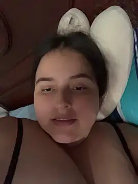 mia-08martinez  online show from May 29, 2026, 9:32 pm