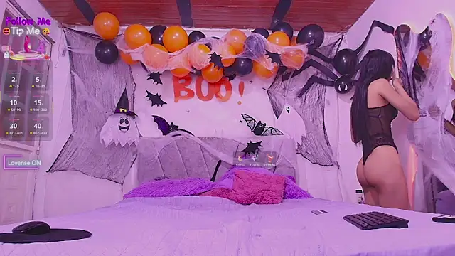 MeganRouss74 online show from October 16, 2025, 11:51 am