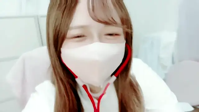 Snapshot of Hanachan_Gcup_ chatting on September 9, 2025, 1:42 pm Hanachan Gcup online show from September 9, 2025, 1:42 pm