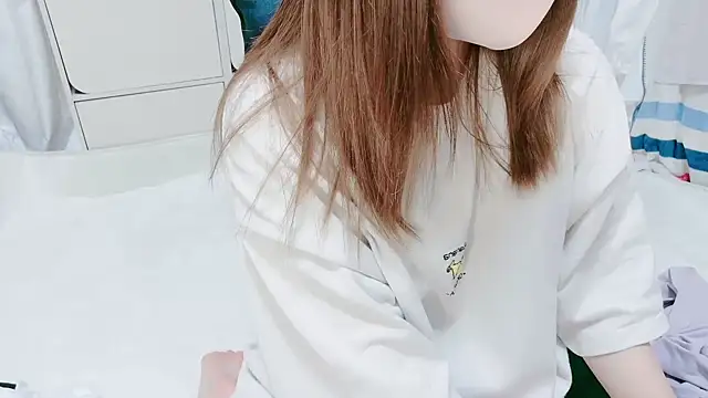 Snapshot of Hanachan_Gcup_ chatting on October 18, 2025, 1:35 pm Hanachan Gcup online show from October 18, 2025, 1:35 pm