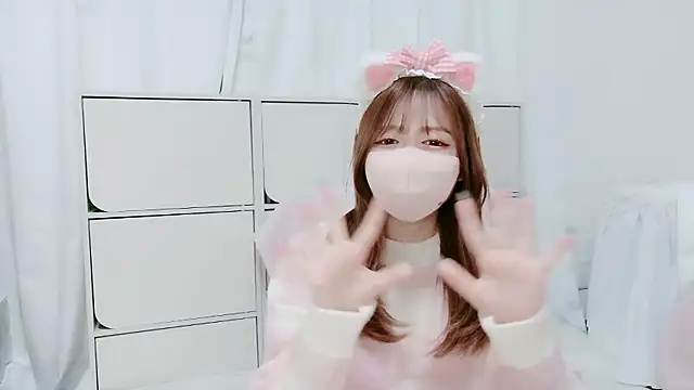 Snapshot of Hanachan_Gcup_ chatting on October 30, 2025, 11:19 am Hanachan Gcup online show from October 30, 2025, 11:19 am