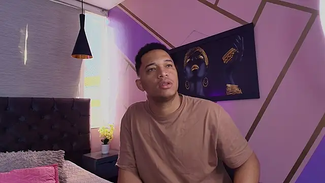 Annie Lii online show from September 12, 2025, 12:38 pm