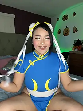 Snapshot of MyHoneyFrida chatting on October 31, 2025, 4:09 am MyHoneyFrida online show from October 31, 2025, 4:09 am