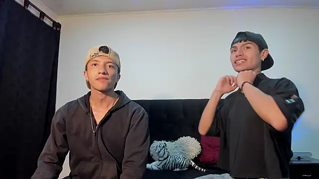 mhatias  online show from October 31, 2025, 5:37 am