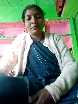 Snapshot of Jivika_Jaiswal chatting on November 1, 2025, 2:40 am Jivika Jaiswal online show from November 1, 2025, 2:40 am