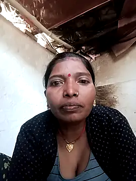 Snapshot of Jivika_Jaiswal chatting on November 17, 2025, 7:56 am Jivika Jaiswal online show from November 17, 2025, 7:56 am