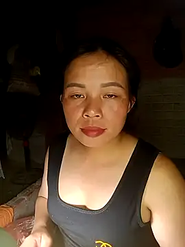 Snapshot of KumChyn chatting on October 19, 2025, 12:41 pm KumChyn online show from October 19, 2025, 12:41 pm