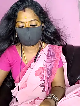 Snapshot of tamilammukuttyy chatting on October 5, 2025, 6:48 am tamilammukuttyy online show from October 5, 2025, 6:48 am