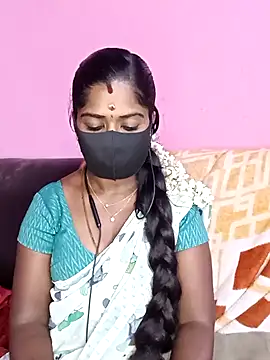 Snapshot of tamilammukuttyy chatting on November 20, 2025, 2:29 pm tamilammukuttyy online show from November 20, 2025, 2:29 pm