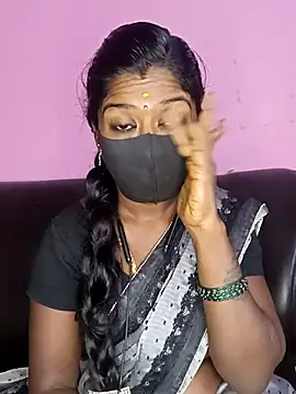 Snapshot of tamilammukuttyy chatting on October 29, 2025, 9:03 pm tamilammukuttyy online show from October 29, 2025, 9:03 pm