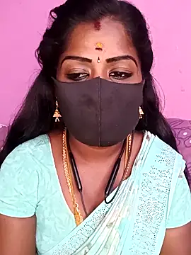 Snapshot of tamilammukuttyy chatting on April 23, 2026, 12:29 pm tamilammukuttyy online show from April 23, 2026, 12:29 pm