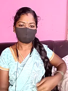 Snapshot of tamilammukuttyy chatting on October 30, 2025, 9:55 pm tamilammukuttyy online show from October 30, 2025, 9:55 pm