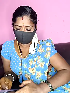 Snapshot of tamilammukuttyy chatting on September 29, 2025, 3:24 am tamilammukuttyy online show from September 29, 2025, 3:24 am