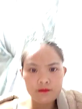 xinhxinhcute online show from October 1, 2025, 1:37 pm