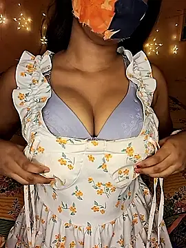 Sonya 89 online show from November 12, 2025, 6:12 pm