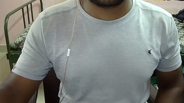 x boyy x online show from December 2, 2025, 6:59 am