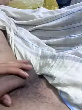 Snapshot of Bangladeshi_Big_male chatting on October 7, 2025, 11:50 pm Bangladeshi Big male online show from October 7, 2025, 11:50 pm