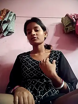 Snapshot of Hot_Mayra_ chatting on November 2, 2025, 5:56 am Hot Mayra  online show from November 2, 2025, 5:56 am